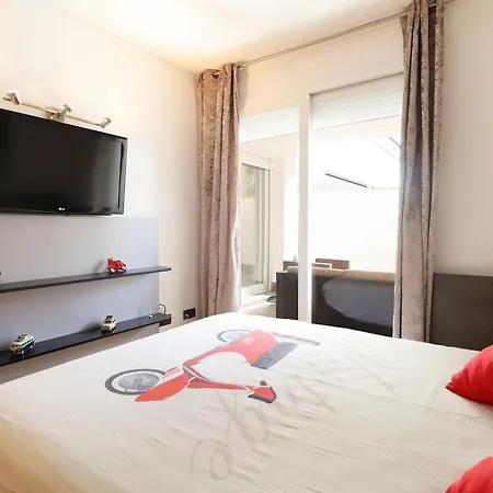 Alquiler En Residencial Porto Marina,roses, Amantes De La Bicicleta, El Running, Paseos, El Sol Y El Relax Junto A La Piscina, Un Entorno De Parques Naturales, Playas Y Ambiente Vacacional - Es-366-1
