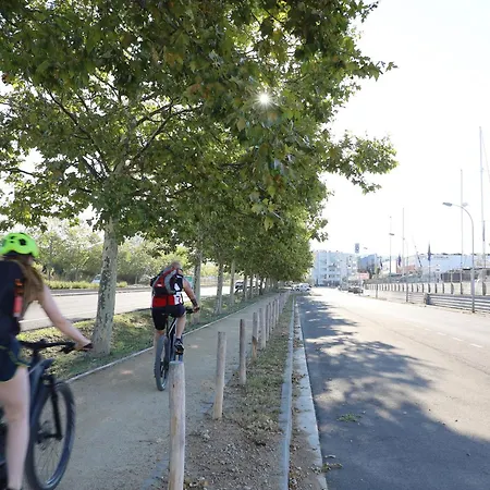 Alquiler En Residencial Porto Marina,roses, Amantes De La Bicicleta, El Running, Paseos, El Sol Y El Relax Junto A La Piscina, Un Entorno De Parques Naturales, Playas Y Ambiente Vacacional - Es-366-1 Apartment